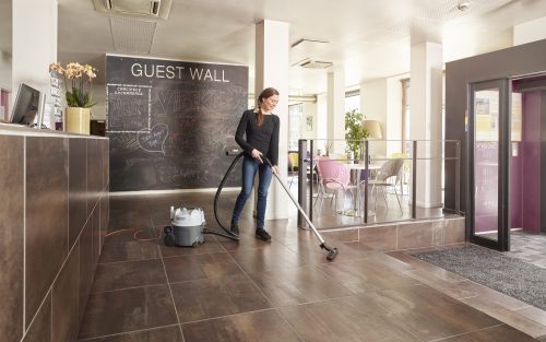 Nilfisk VP300 BASIC HEPA suhi usisavač