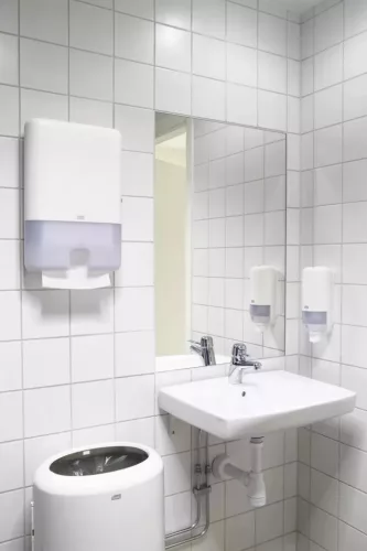 Tork Xpress® Multifold pultra tehető kéztörlő-adagoló Fehér