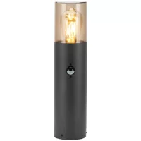 Подна лампа на отвореном