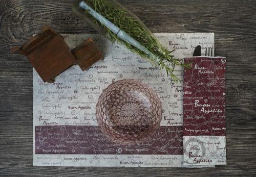 Suport tacamuri Infibra Model cina 2 straturi 38x38 cu servetele albe 125 bucati/pachet