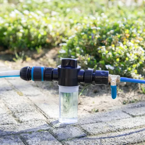 Teleszkópos napelem tisztító kefe – alumínium nyéllel, vízcsatlakozással, vegyszer adagolóval + üveg lehúzóval 6,5 m