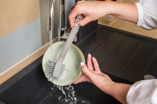 Иорк реСтарт четка за прање судова (пластично тело, најлонске чекиње)